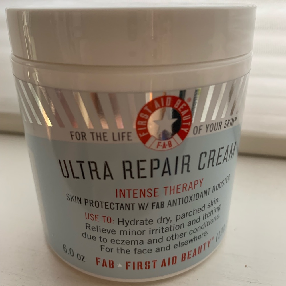 First Aid Beauty Ultra Repair Cream 6oz